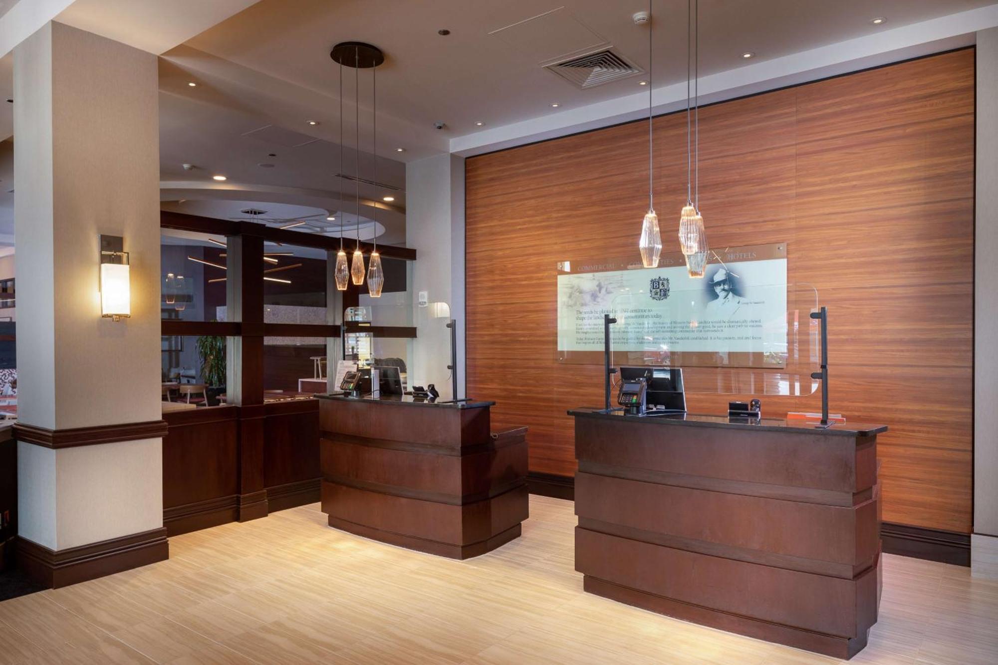 ฮิลตัน แอชวิลล์ บิลต์มอร์ พาร์ค Hotel ภายนอก รูปภาพ